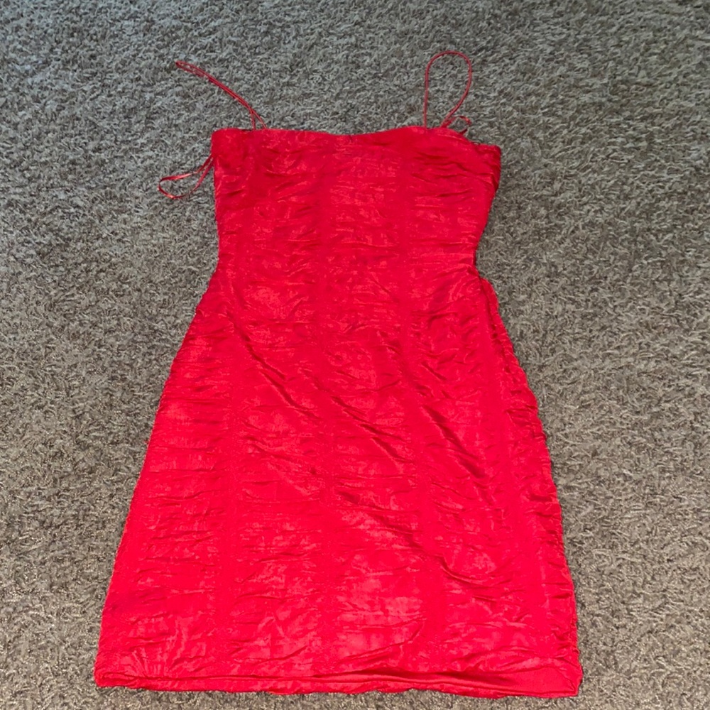 RED MINI DRESS//SIZE S